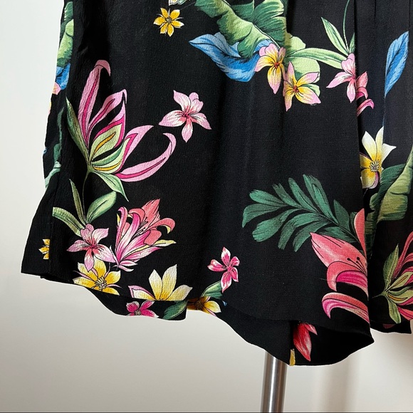 ZARA Floral Print Shorts - Picture 5 of 5